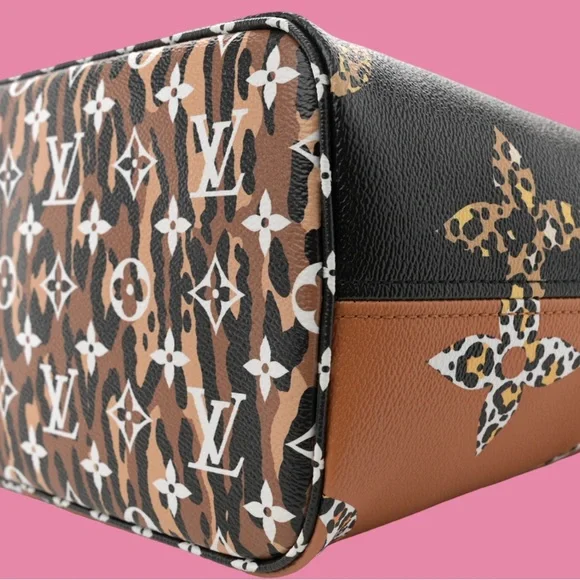 Louis Vuitton Monogram Giant Jungle Neverfull MM Black - Picture 6 of 8